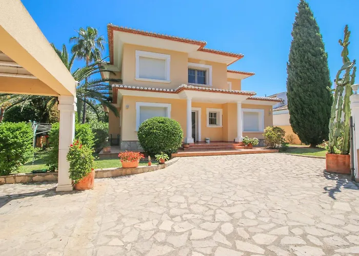 Tosal Gros Lt By Carlosferien